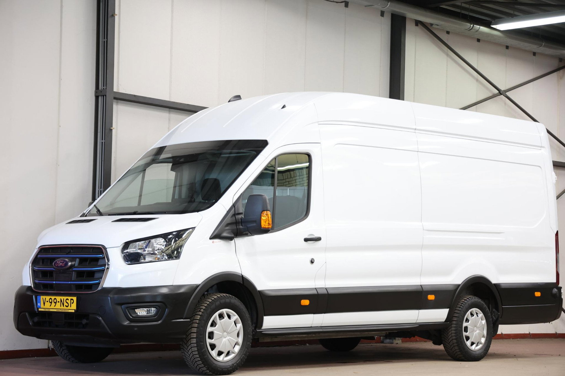 Foto van Ford E-Transit
