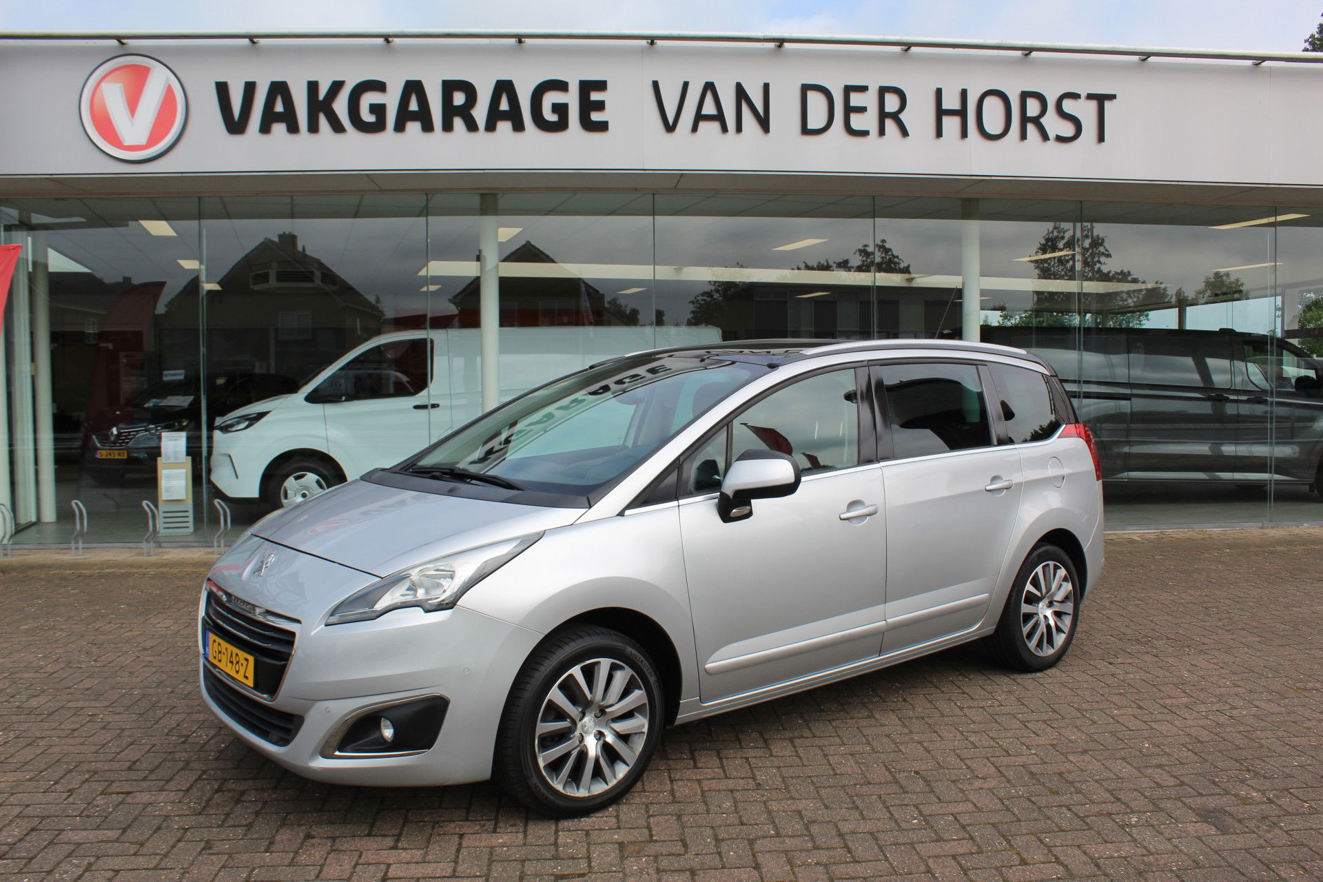 Foto van Peugeot 5008