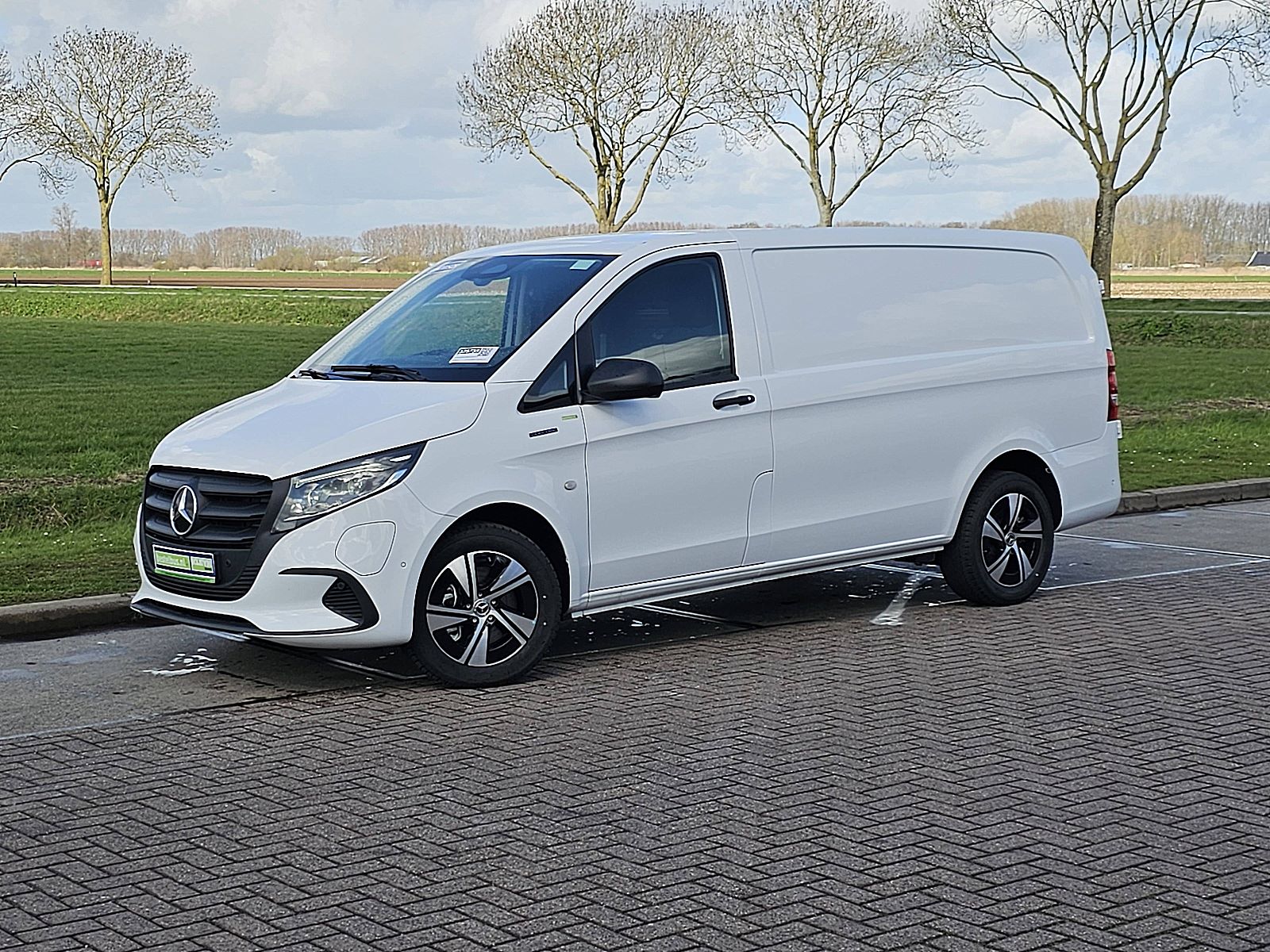 Foto van Mercedes-Benz eVito