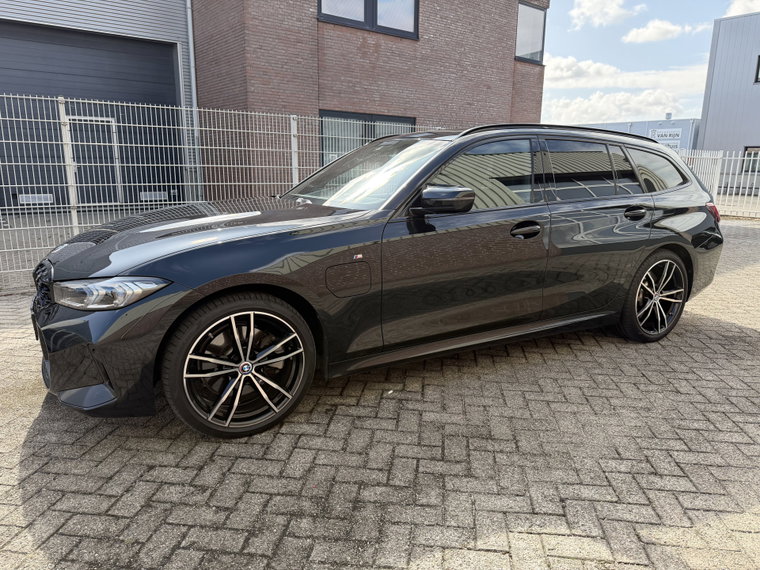 BMW 3 Serie foto 1