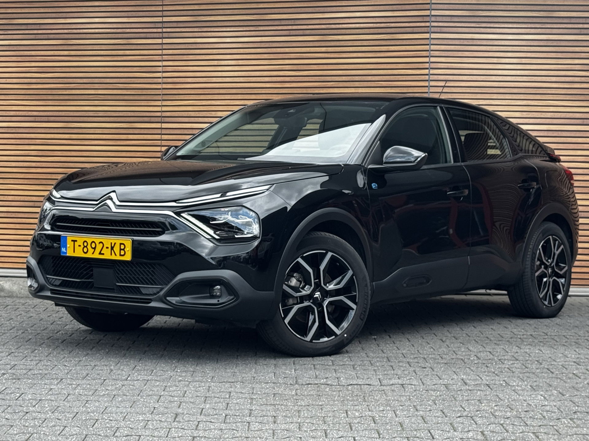 Foto van Citroën Ë-C4