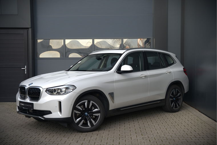 Foto van BMW iX3