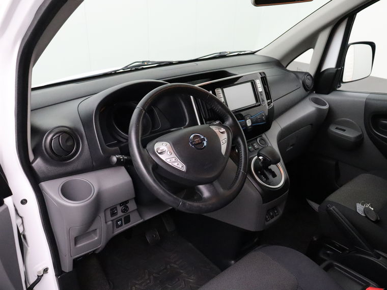 Nissan E-NV200