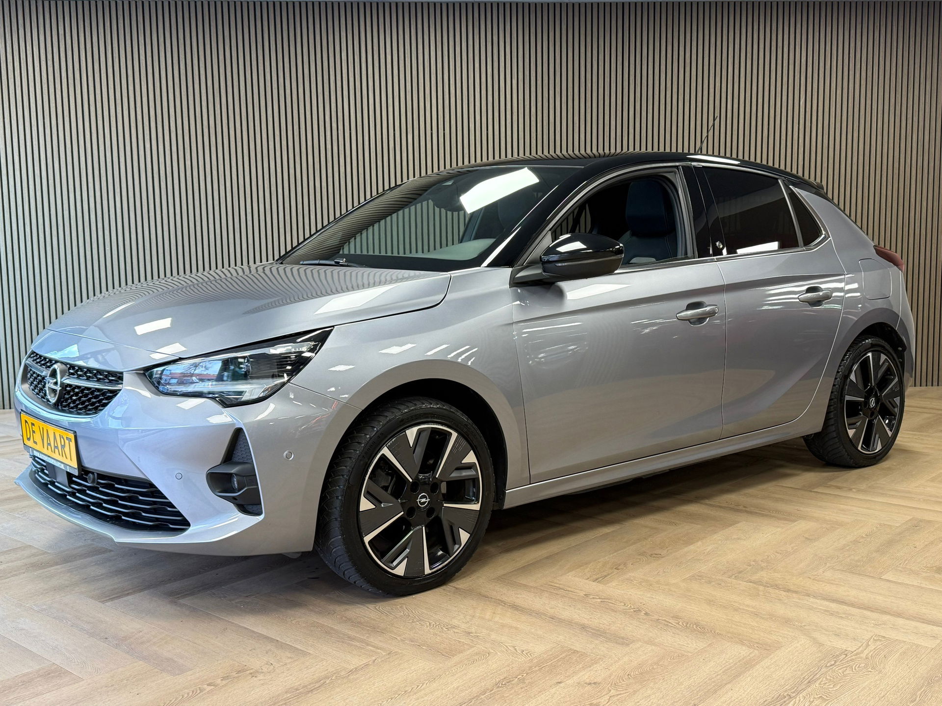 Foto van Opel CORSA-E