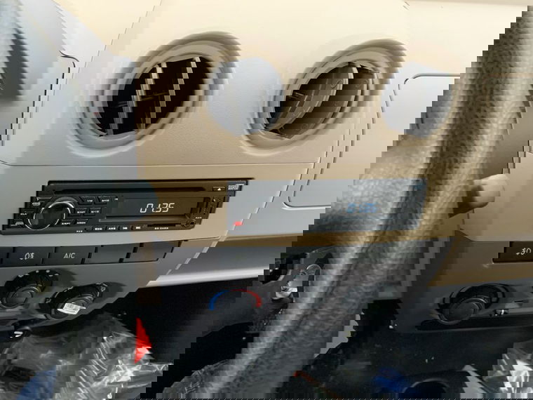 DFSK V21