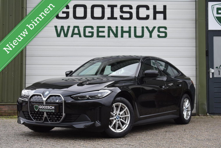 Foto van BMW i4