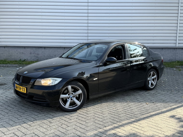 BMW 3 Serie foto 1