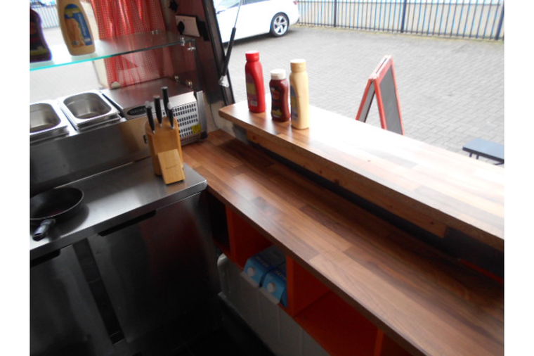 Peugeot J7PZ20 food truck / verkoopwagen compleet