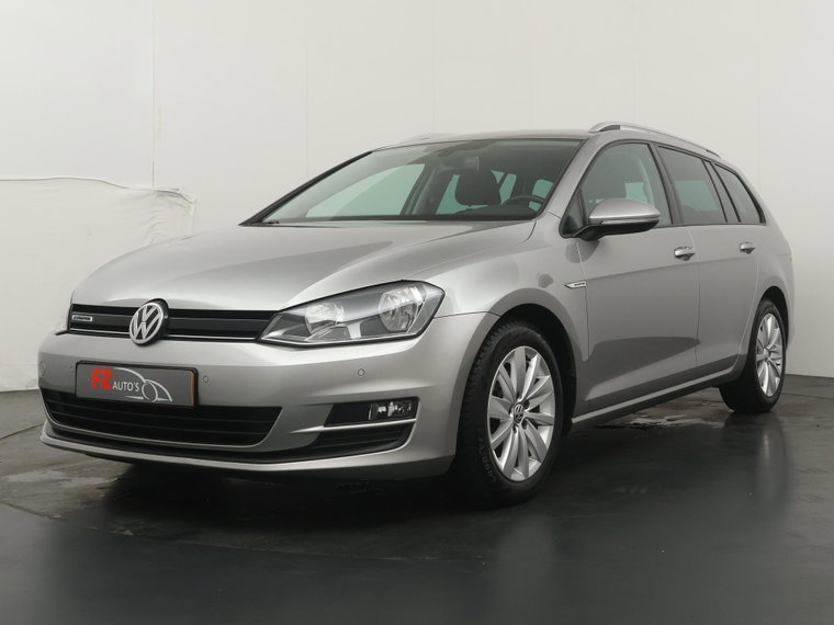 Volkswagen Golf foto 1