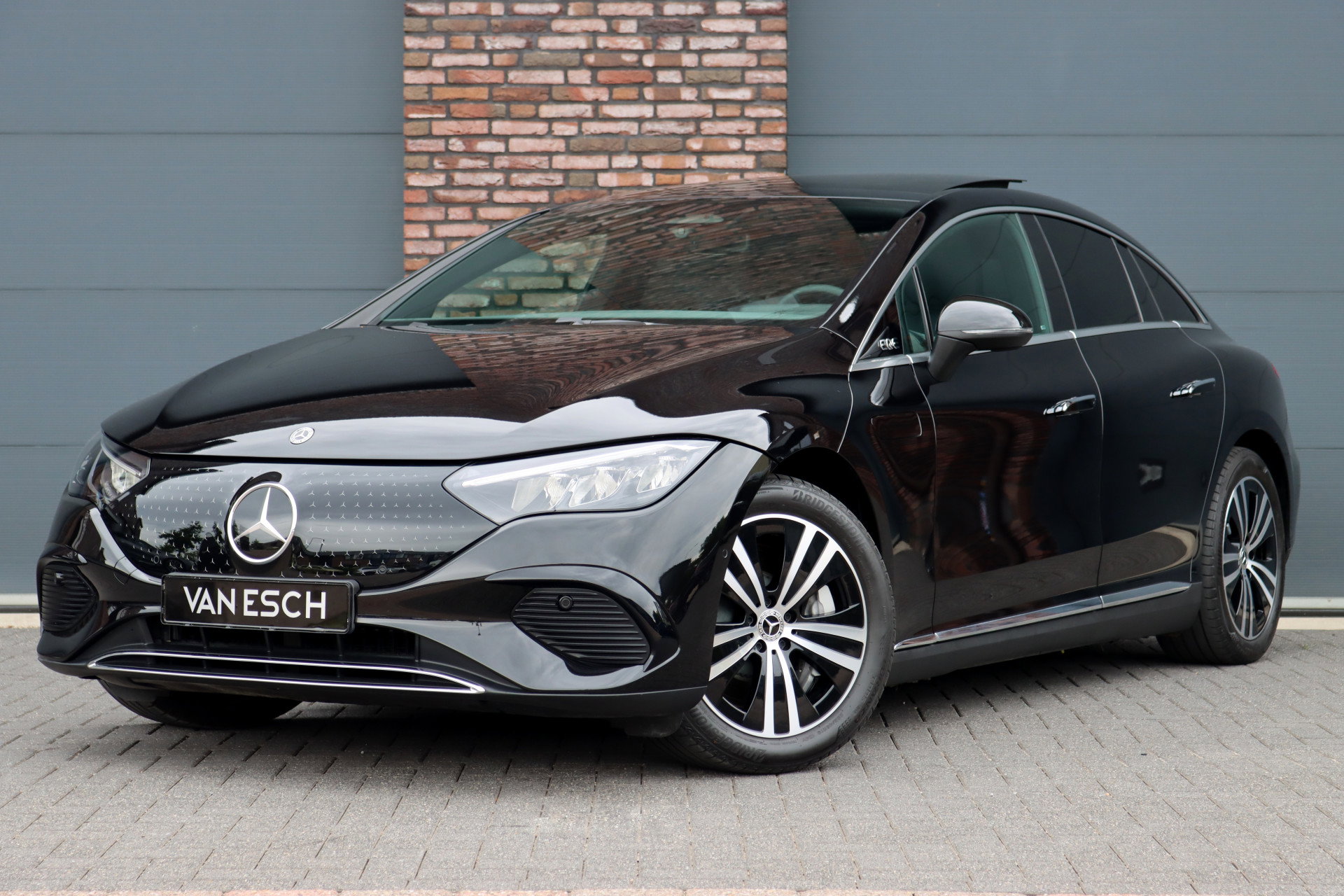 Foto van Mercedes-Benz EQE