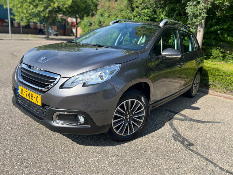 Foto van Peugeot 2008 1.2 |Nieuwe Distributie | Parkeer sensoren| Airco