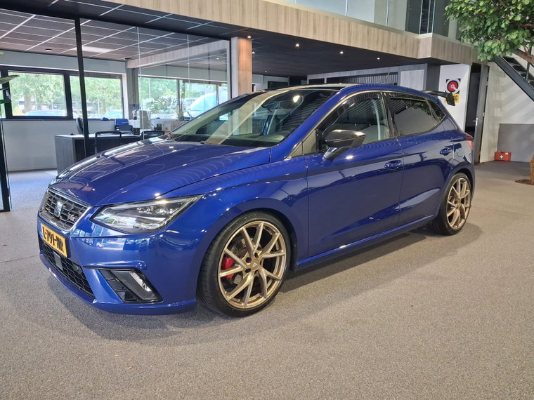 SEAT Ibiza foto 1