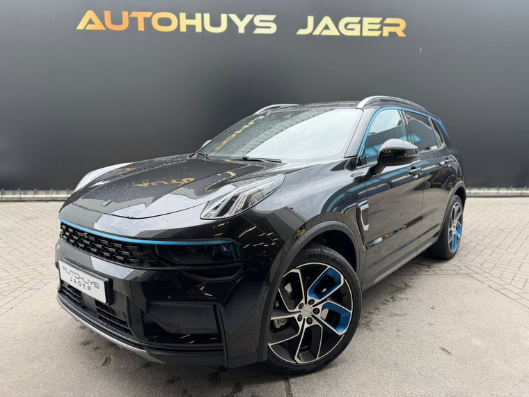 Lynk & Co 01 foto 1