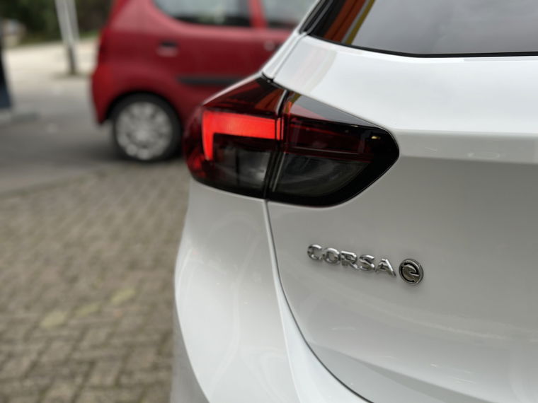 Opel CORSA-E