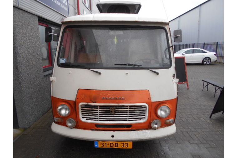 Peugeot J7PZ20 food truck / verkoopwagen compleet