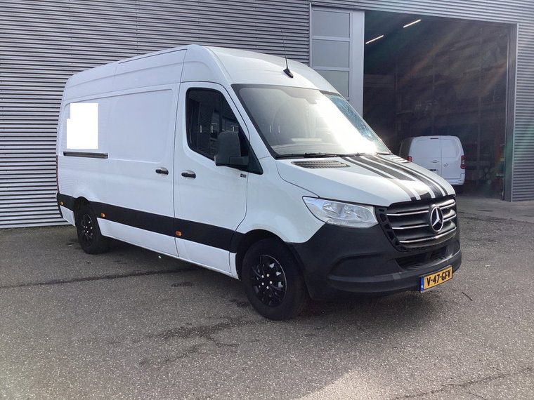 Mercedes-Benz Sprinter foto 1