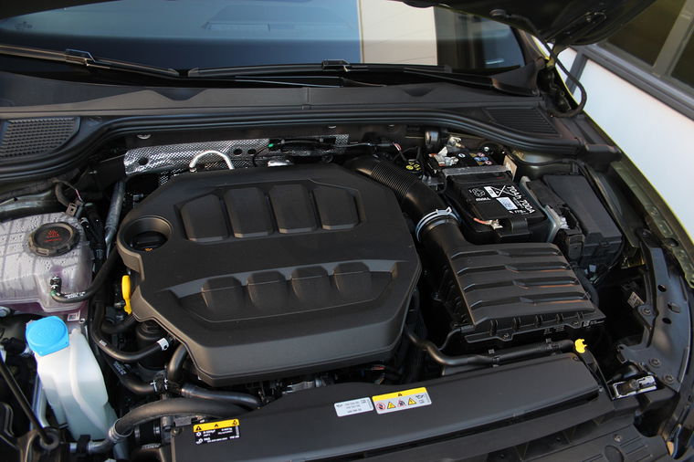 Volkswagen Golf R