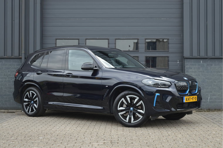 Foto van BMW iX3