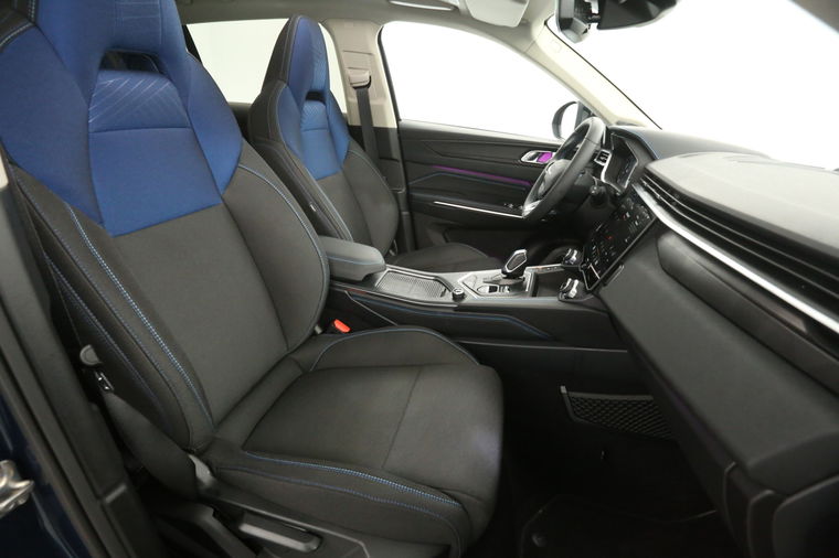 Lynk Co 01