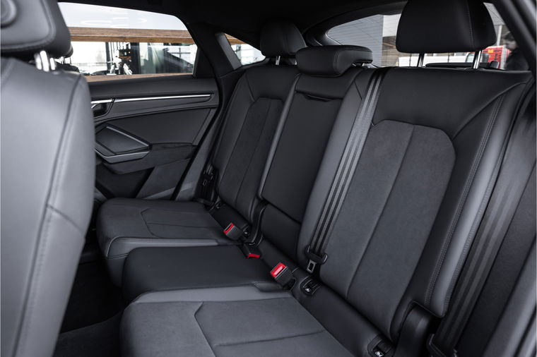 Audi RSQ3