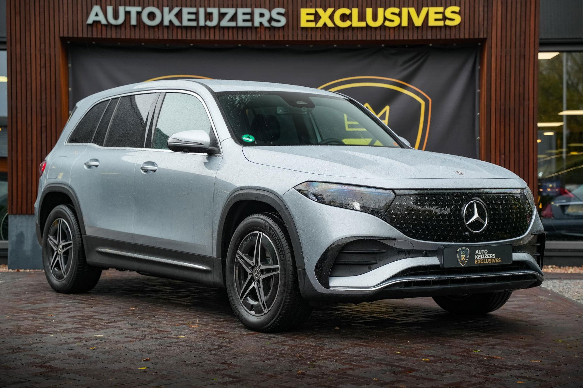 Foto van Mercedes-Benz EQB