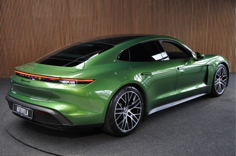 Porsche Taycan