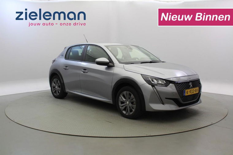 Peugeot e-208
