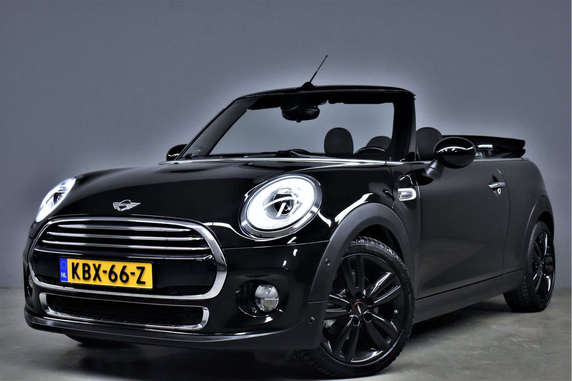Foto van MINI Cooper Cabrio
