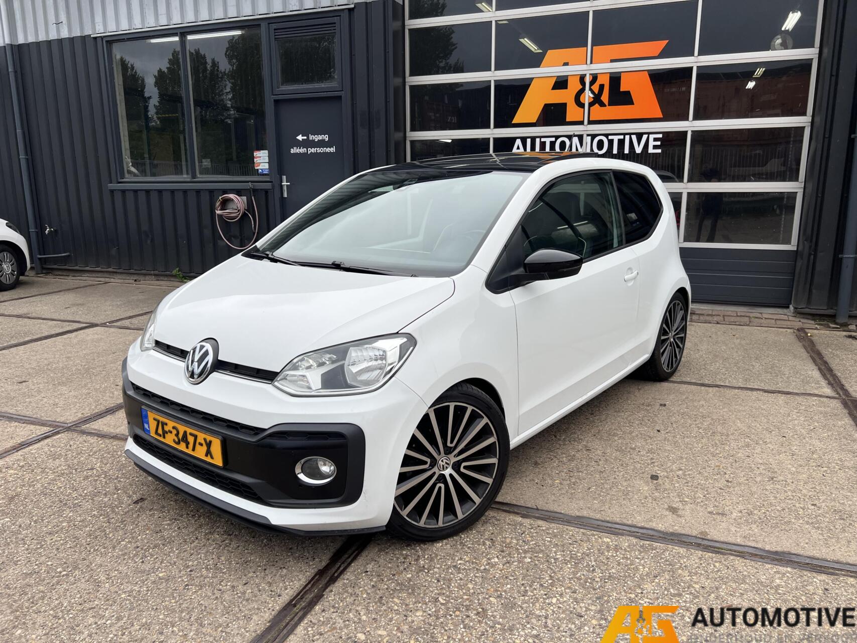 Foto van Volkswagen up!