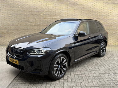 Foto van BMW iX3