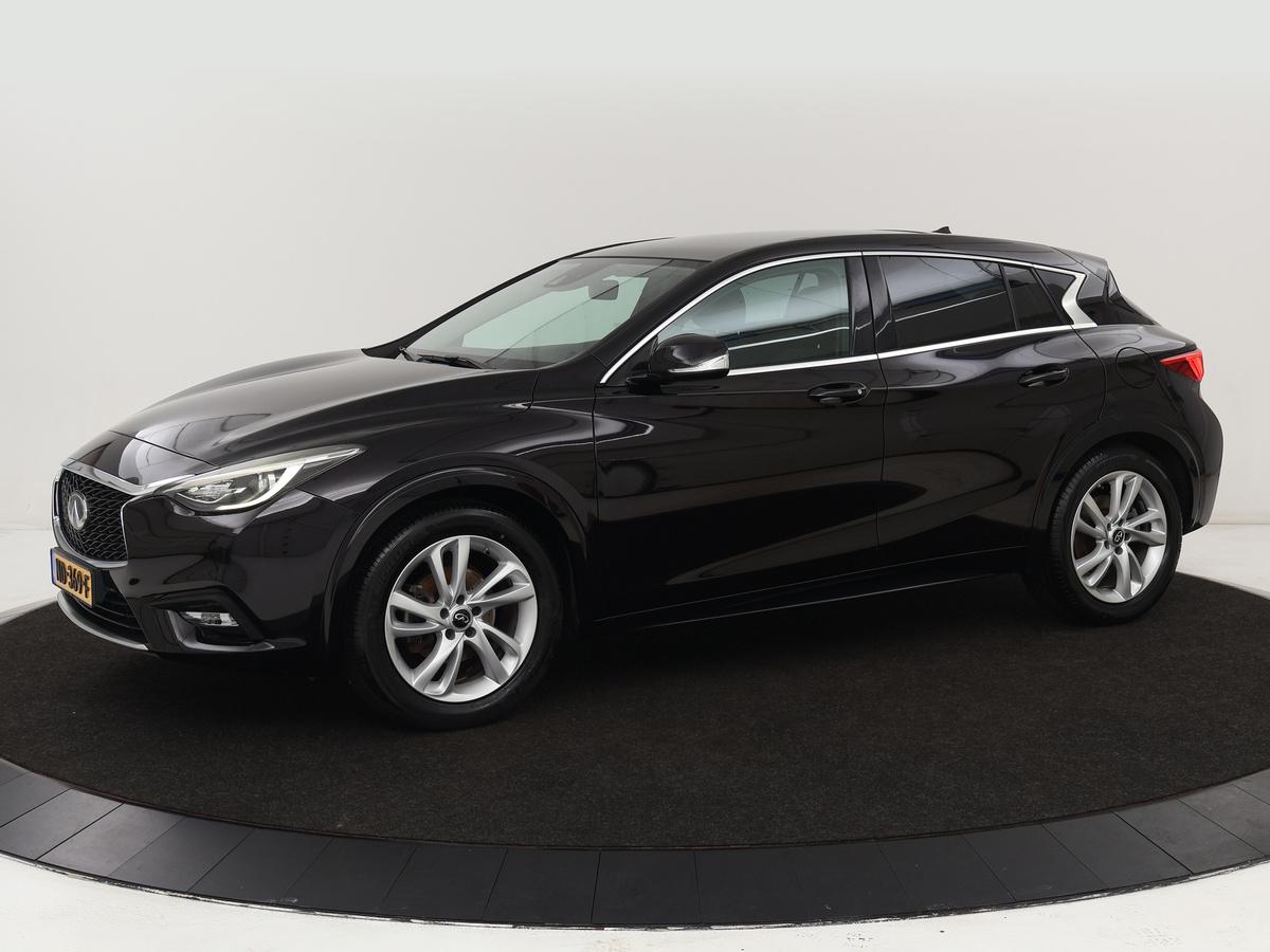 Foto van Infiniti Q30