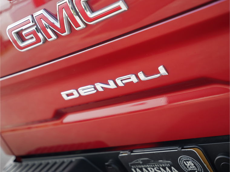 GMC Sierra