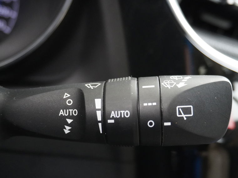 Toyota Auris Touring Sports