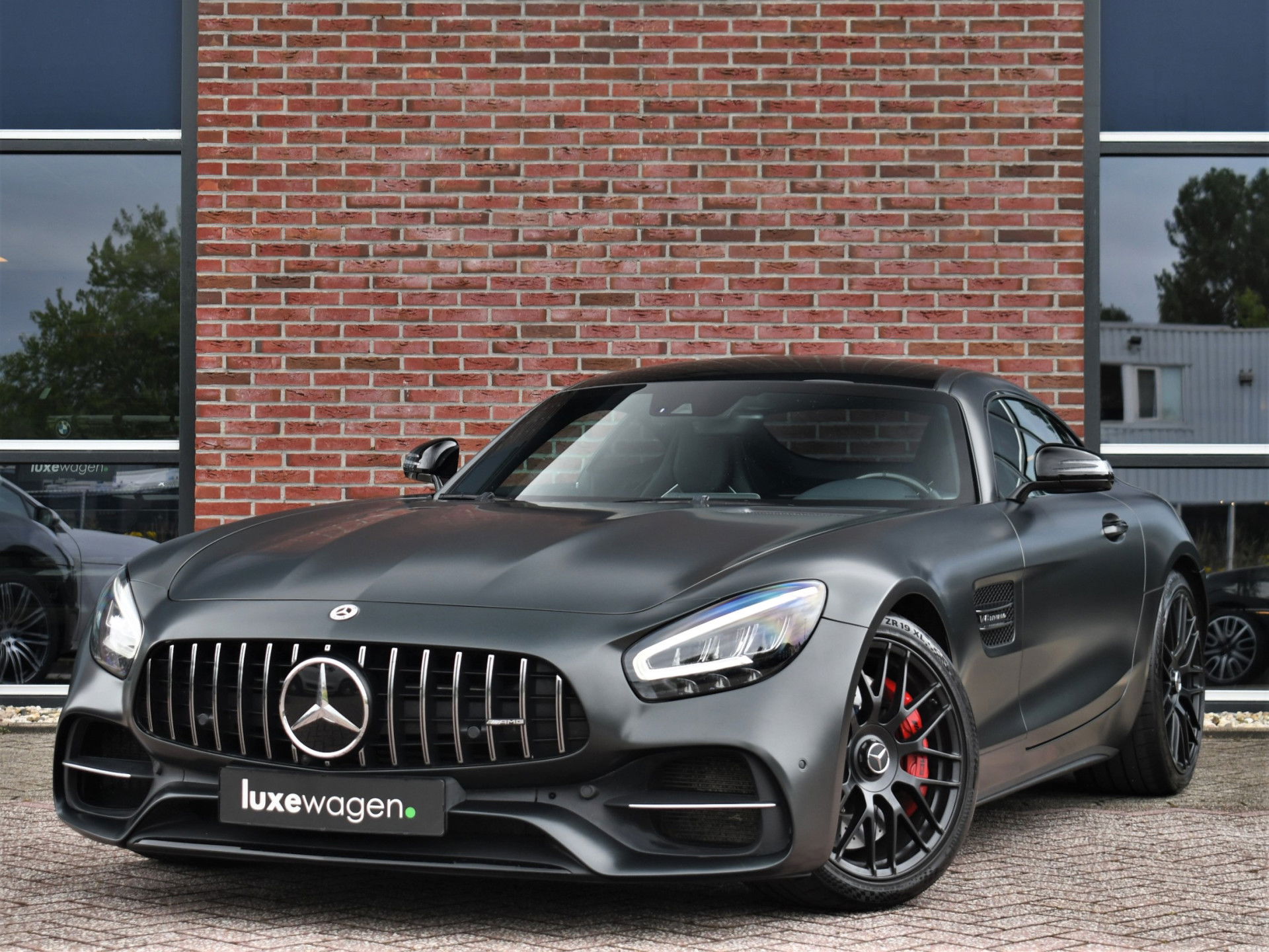 Foto van Mercedes-Benz AMG GT