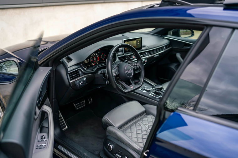 Audi S5
