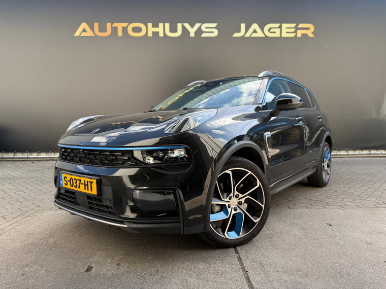 Lynk & Co 01 foto 1