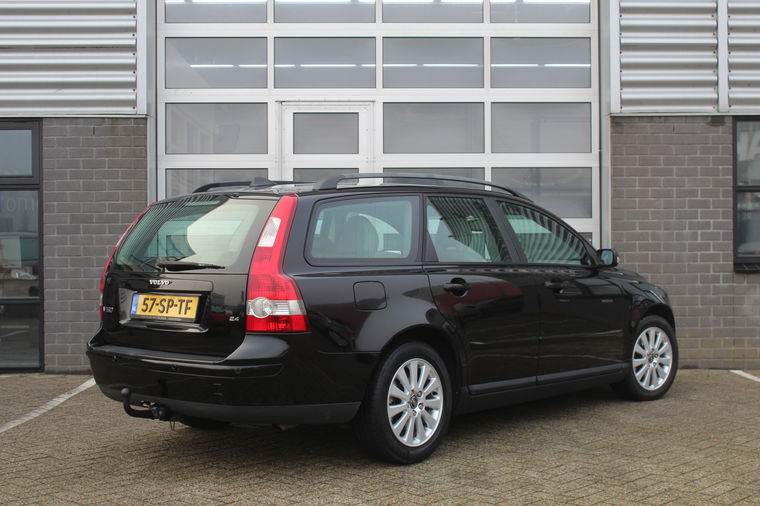 Volvo V50