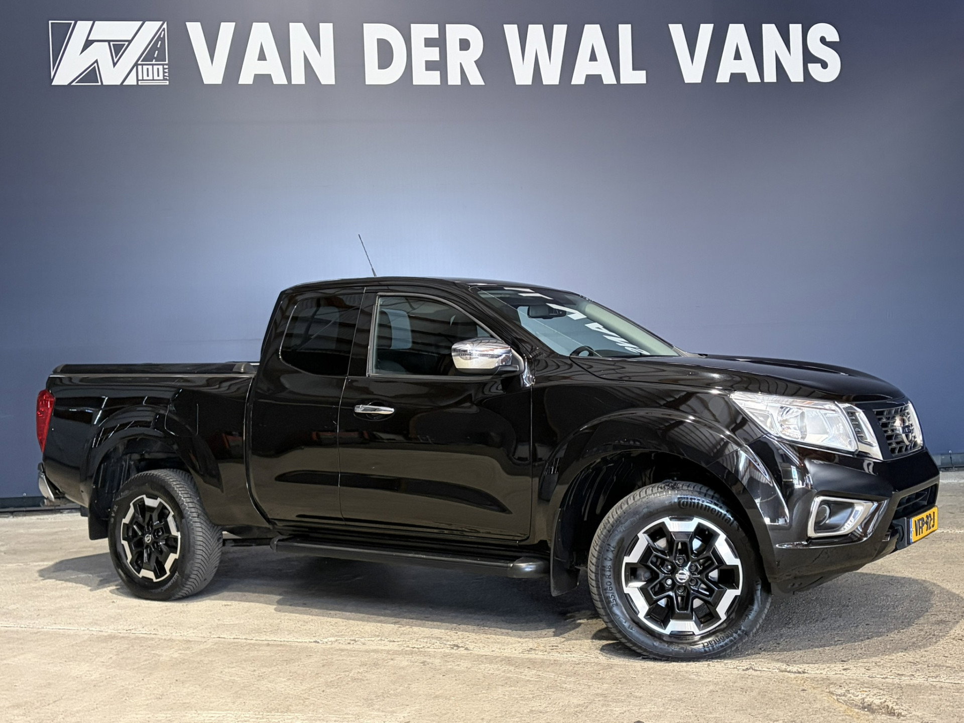 Nissan Navara 2.3 dCi 164pk 4x4 Aandrijving Euro6 Airco | 3500kg trekhaak | Camera | Cruisecontrol | LM Velgen |