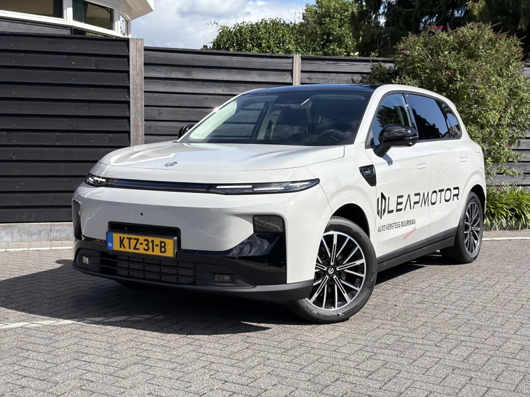 Leapmotor B10