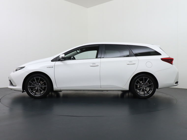 Toyota Auris Touring Sports