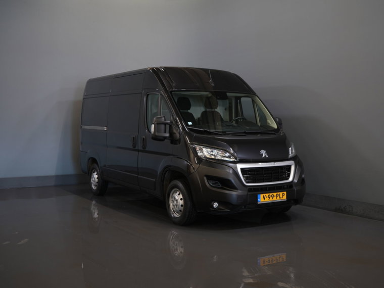 Peugeot Boxer foto 1
