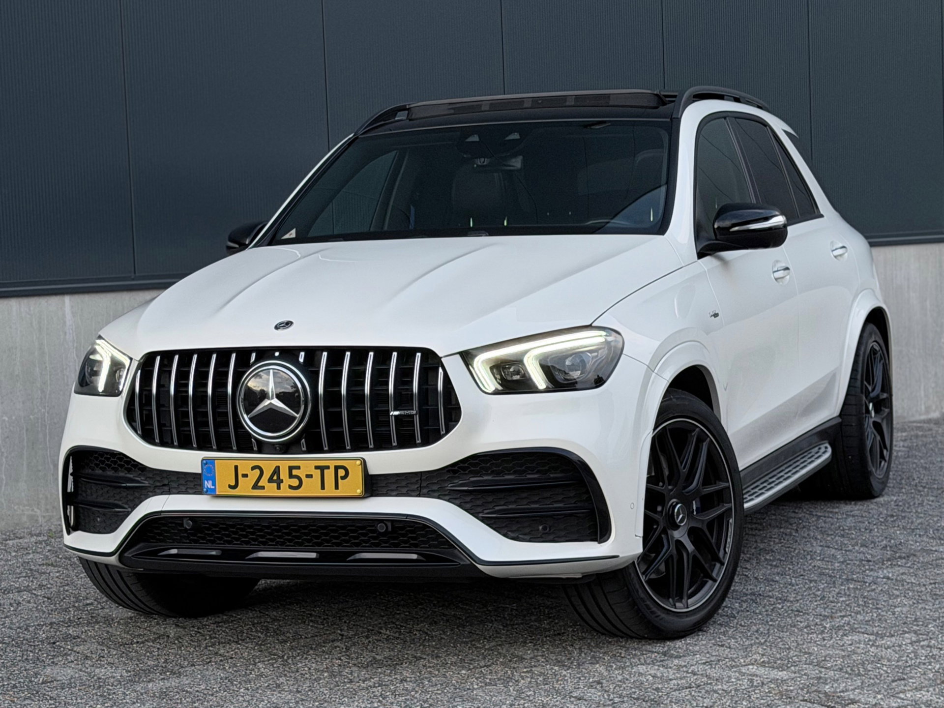 Mercedes-Benz GLE AMG 53 4MATIC+ Premium Plus HEAD-UP/PANO/360/BURMESTER/KEYLESS | KEURIGE AUTO !