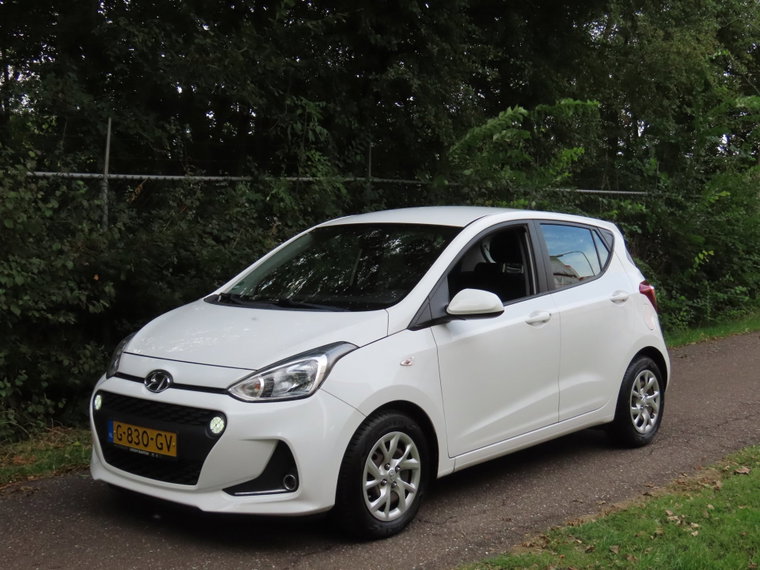 Hyundai i10 foto 1