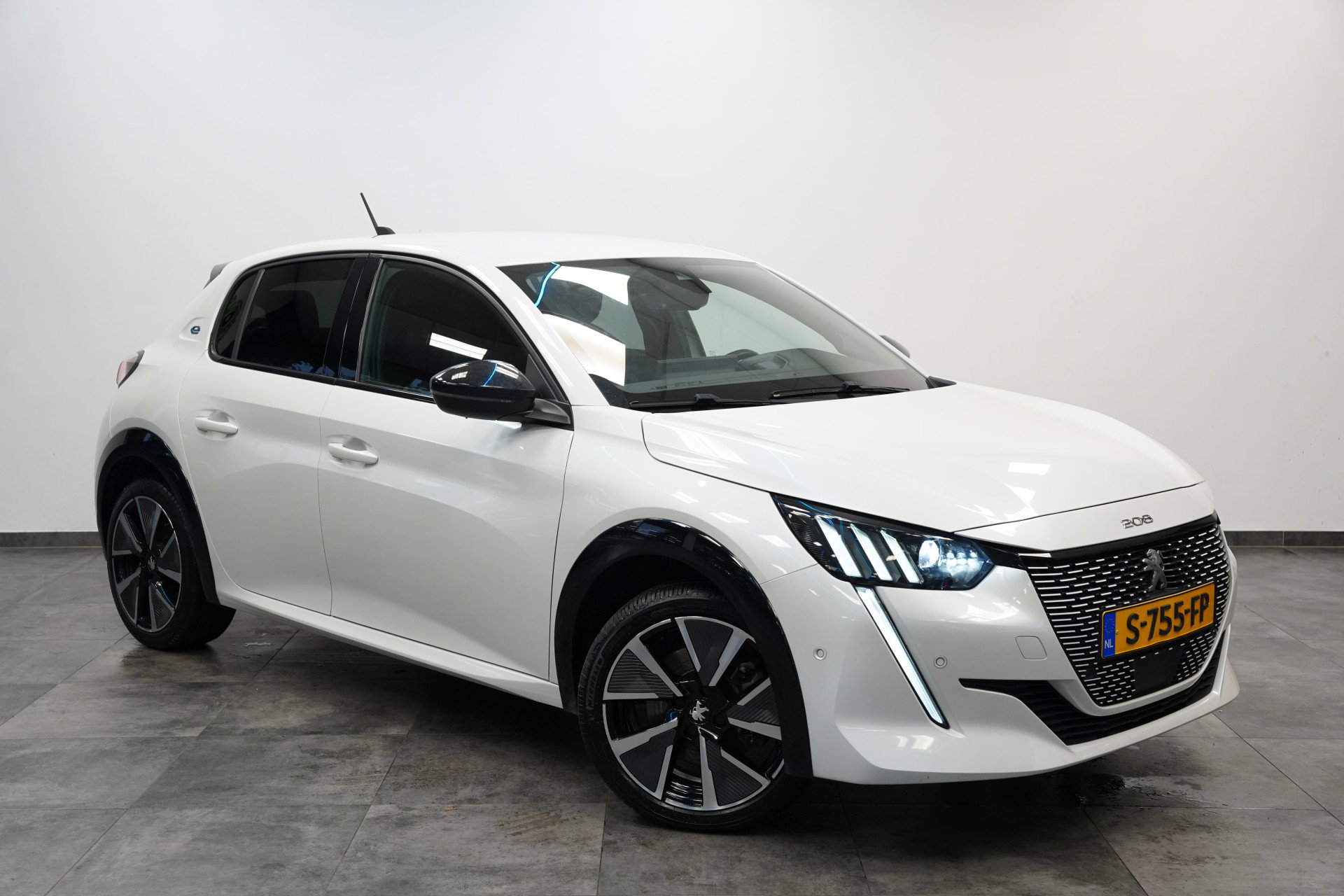 Foto van Peugeot e-208