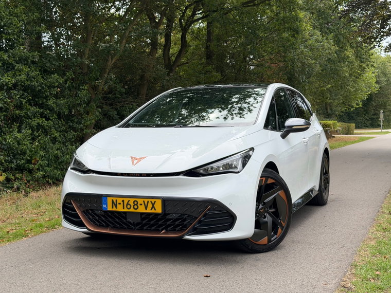 Foto van CUPRA Born