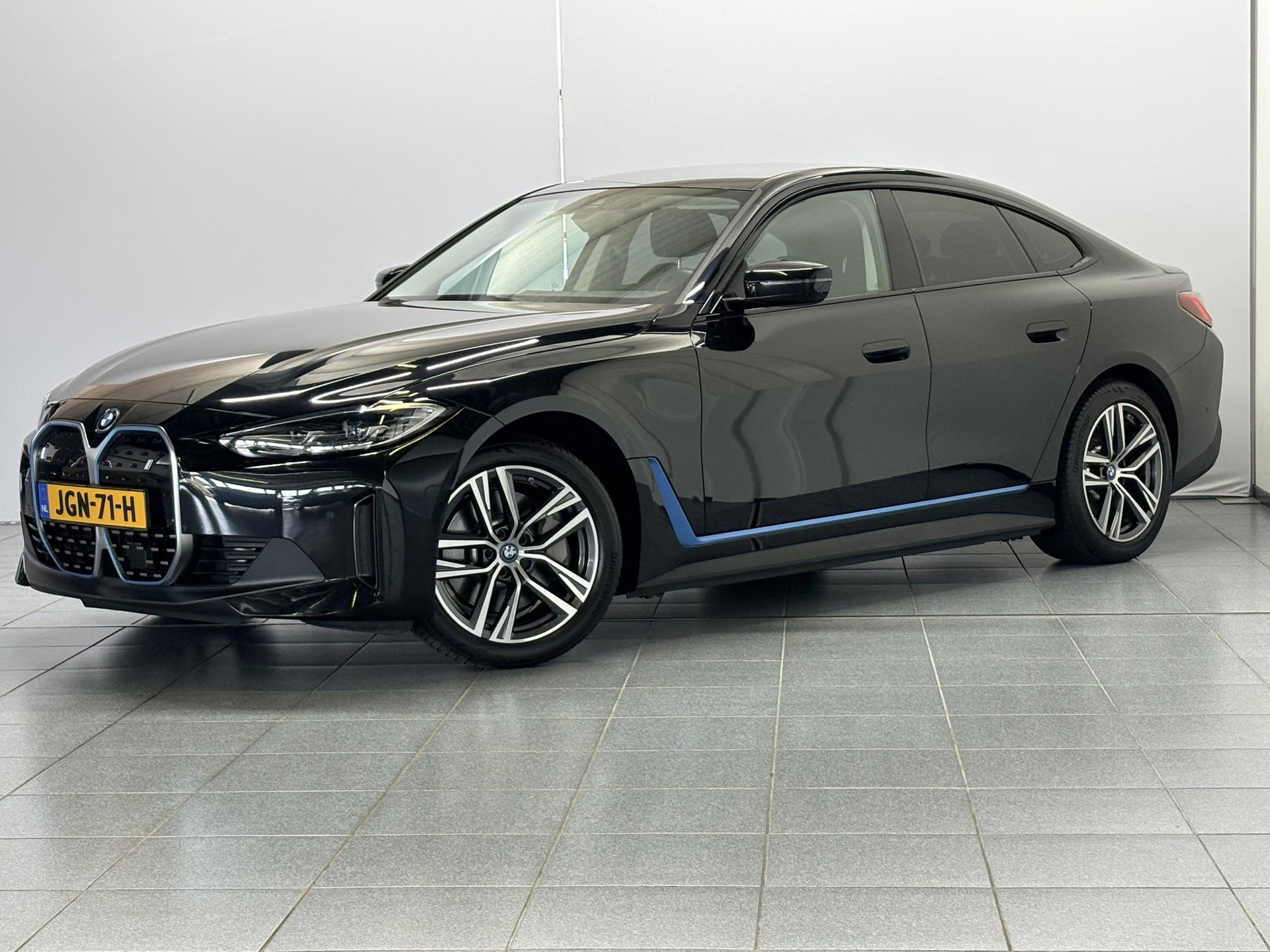 Foto van BMW i4