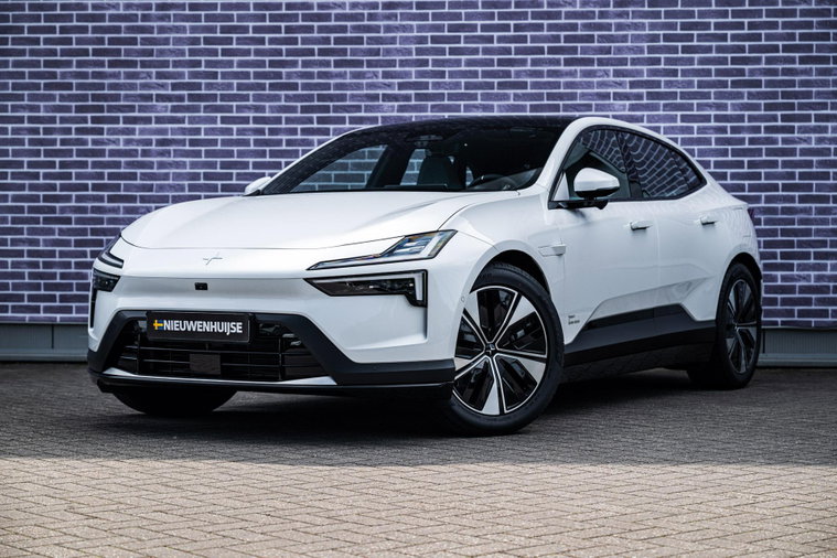 Foto van Polestar 4