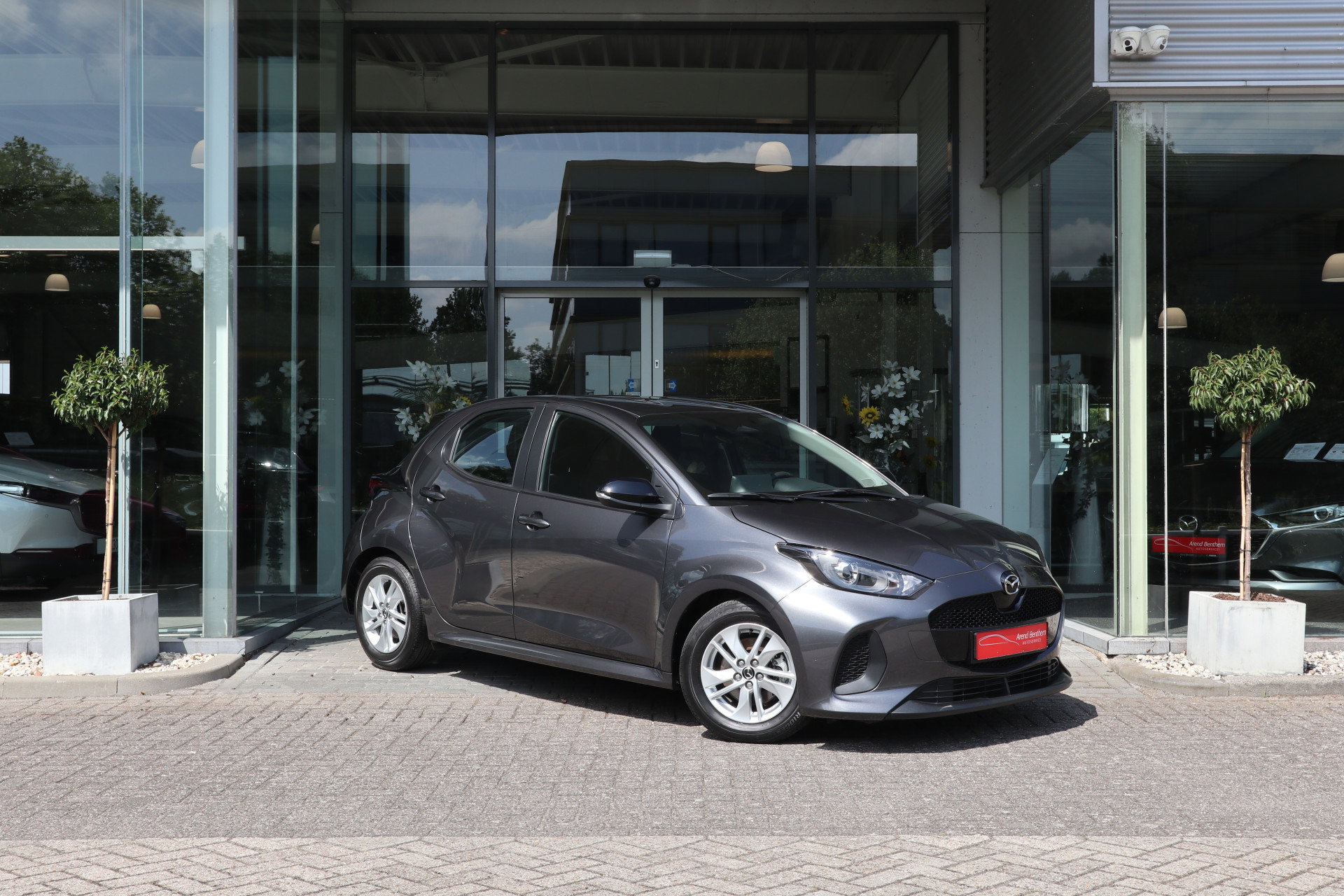 Foto van Mazda 2 Hybrid
