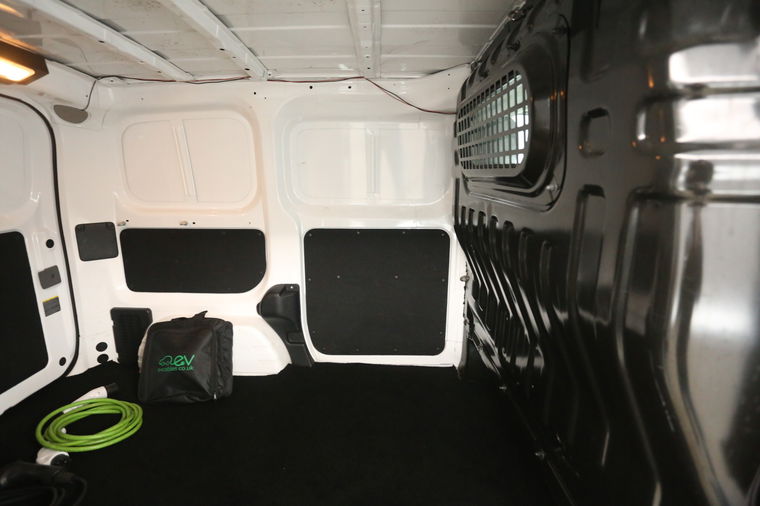 Nissan E-NV200