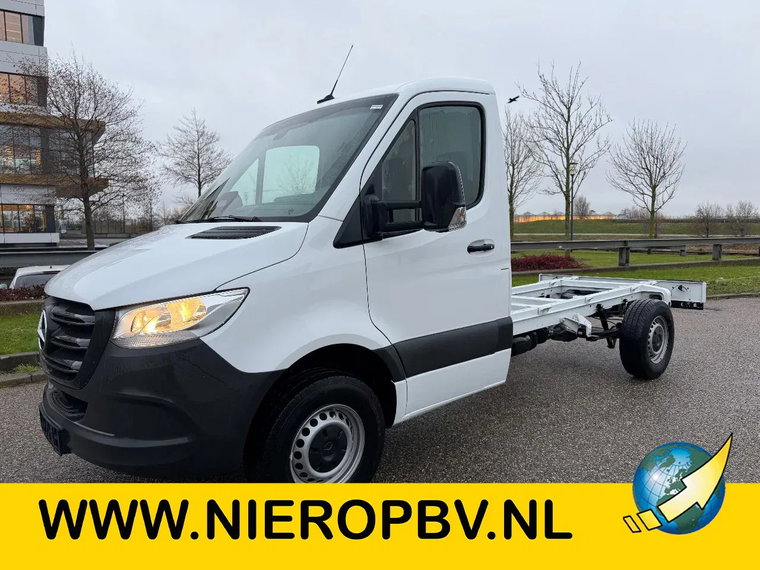 Mercedes-Benz Sprinter foto 1